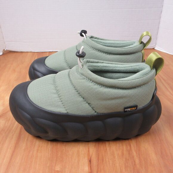 CROCS Overpuff Cordura Shorty Shoes Boots Booties Womens 8 Moss Green Black NWT - Picture 1 of 13
